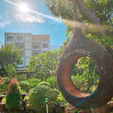 Voyage Phu Quoc Beach Resort Exterior photo