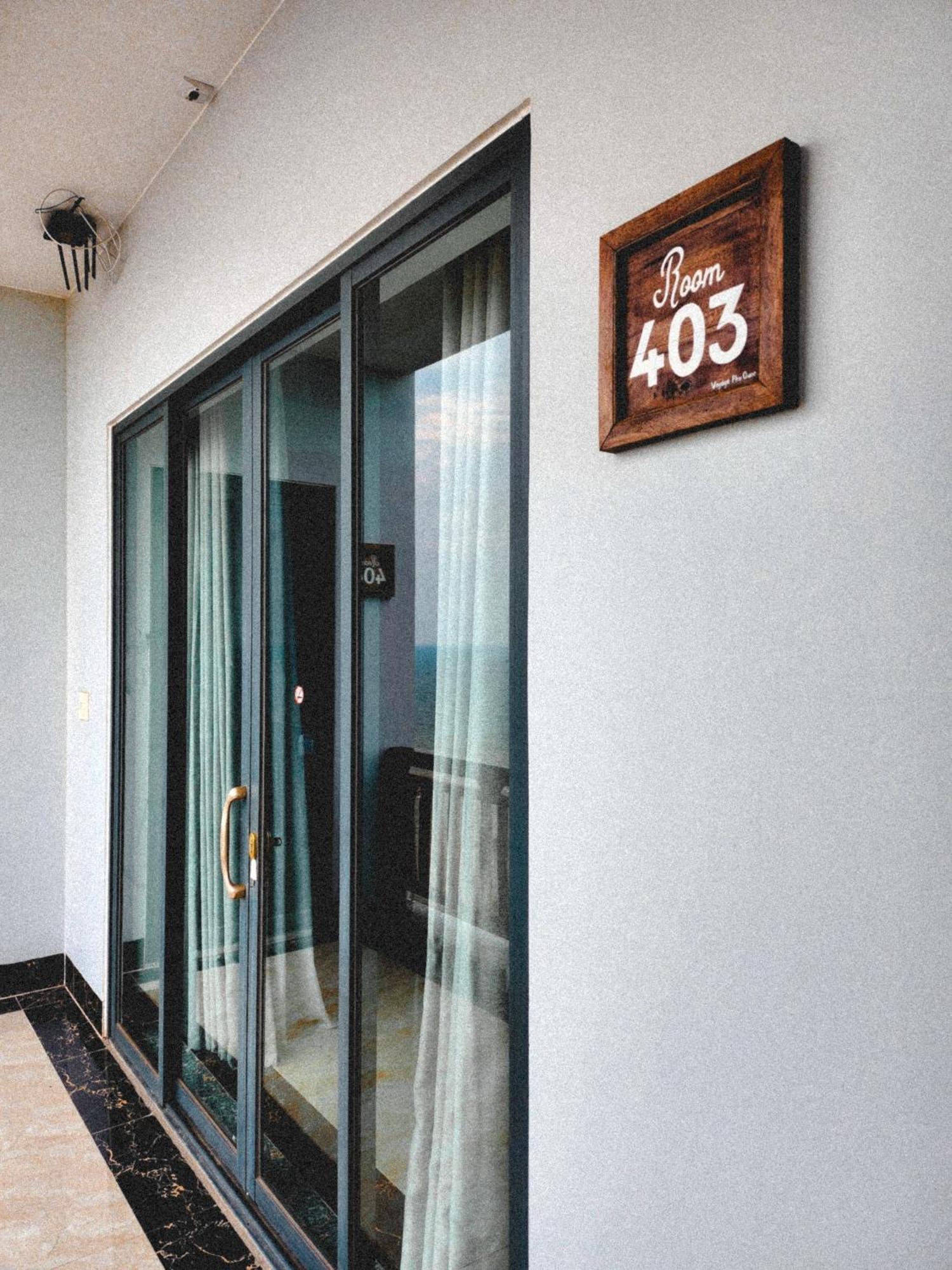 Voyage Phu Quoc Beach Resort Exterior photo