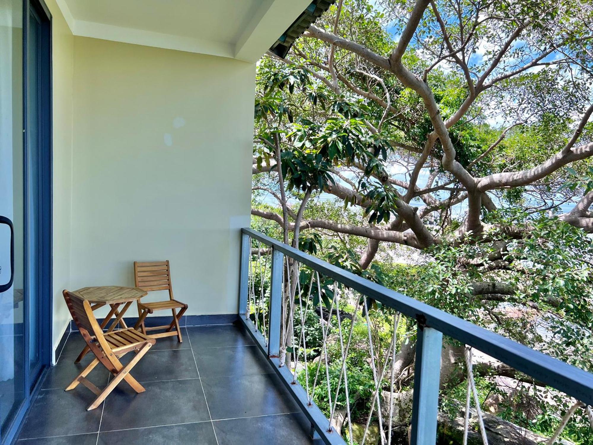 Voyage Phu Quoc Beach Resort Exterior photo